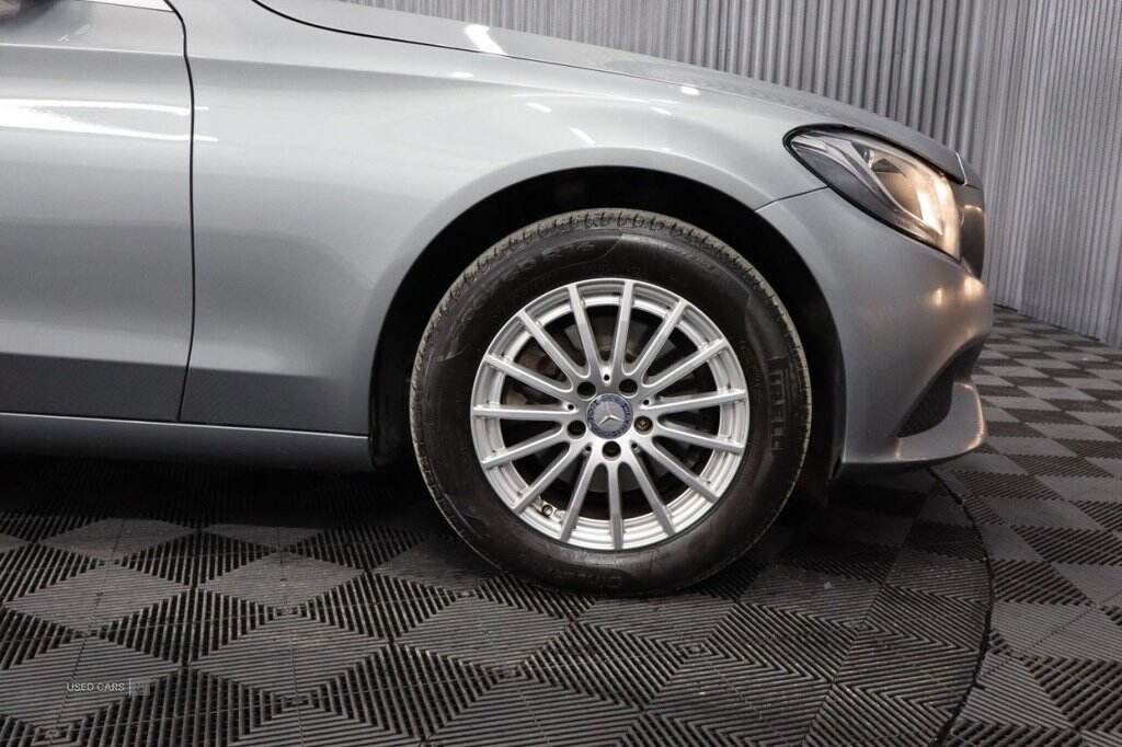 Jan 2015 Mercedes-Benz C-Class C220 BlueTEC SE Executive 4dr Auto