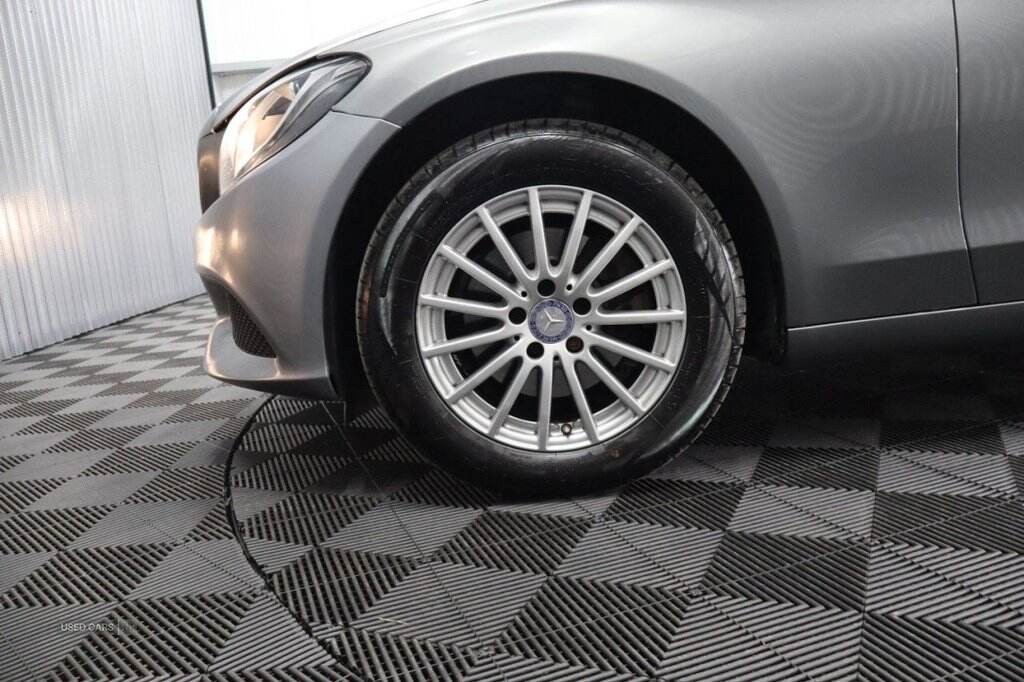 Jan 2015 Mercedes-Benz C-Class C220 BlueTEC SE Executive 4dr Auto