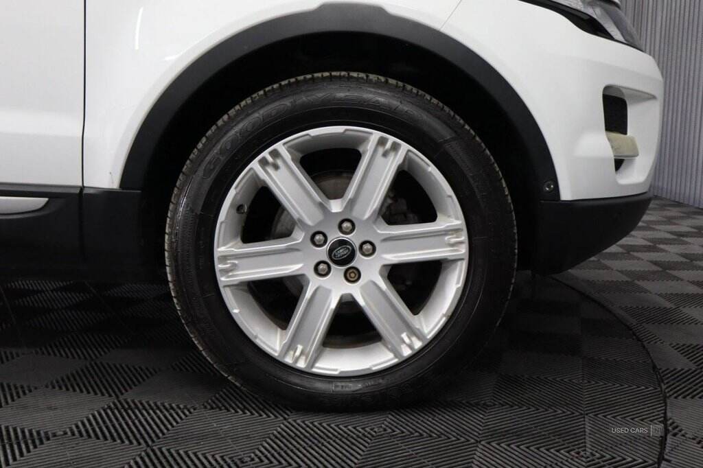 2013 Land Rover Range Rover Evoque 2.2 SD4 Pure SUV 5dr Diesel Manual 4WD Euro 5 (s/s) (190 ps) CRUISE CONTROL / ONLY 2 OWNERS