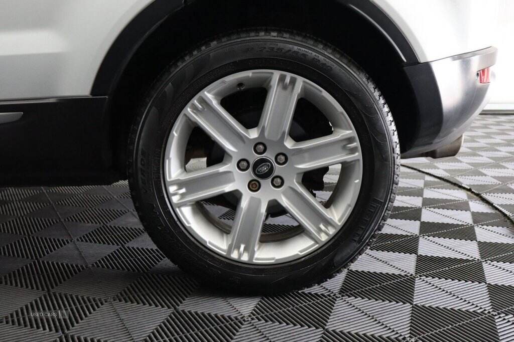 2013 Land Rover Range Rover Evoque 2.2 SD4 Pure SUV 5dr Diesel Manual 4WD Euro 5 (s/s) (190 ps) CRUISE CONTROL / ONLY 2 OWNERS