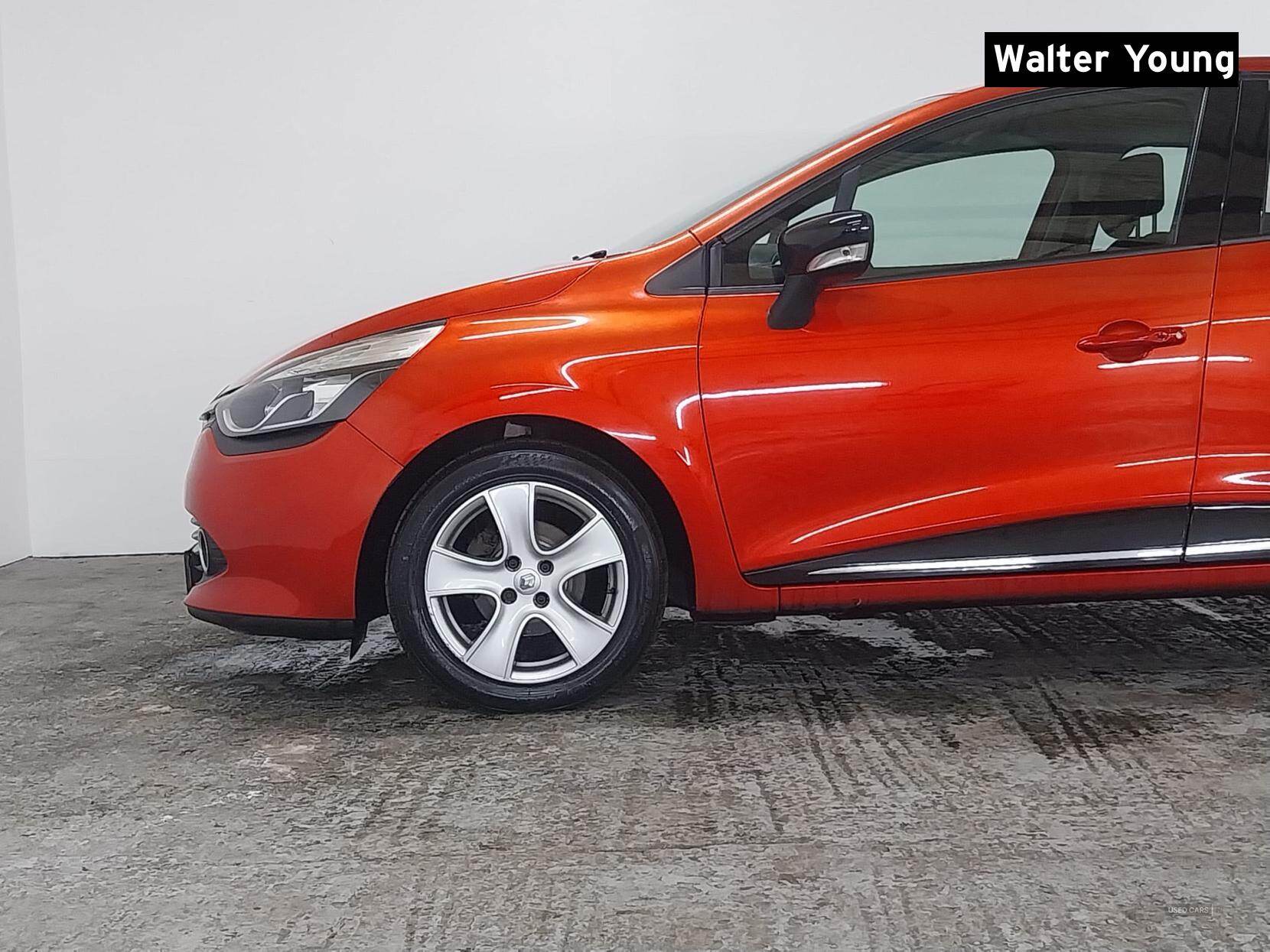 Sep 2014 Renault Clio 1.5 dCi 90 Dynamique MediaNav Energy 5dr