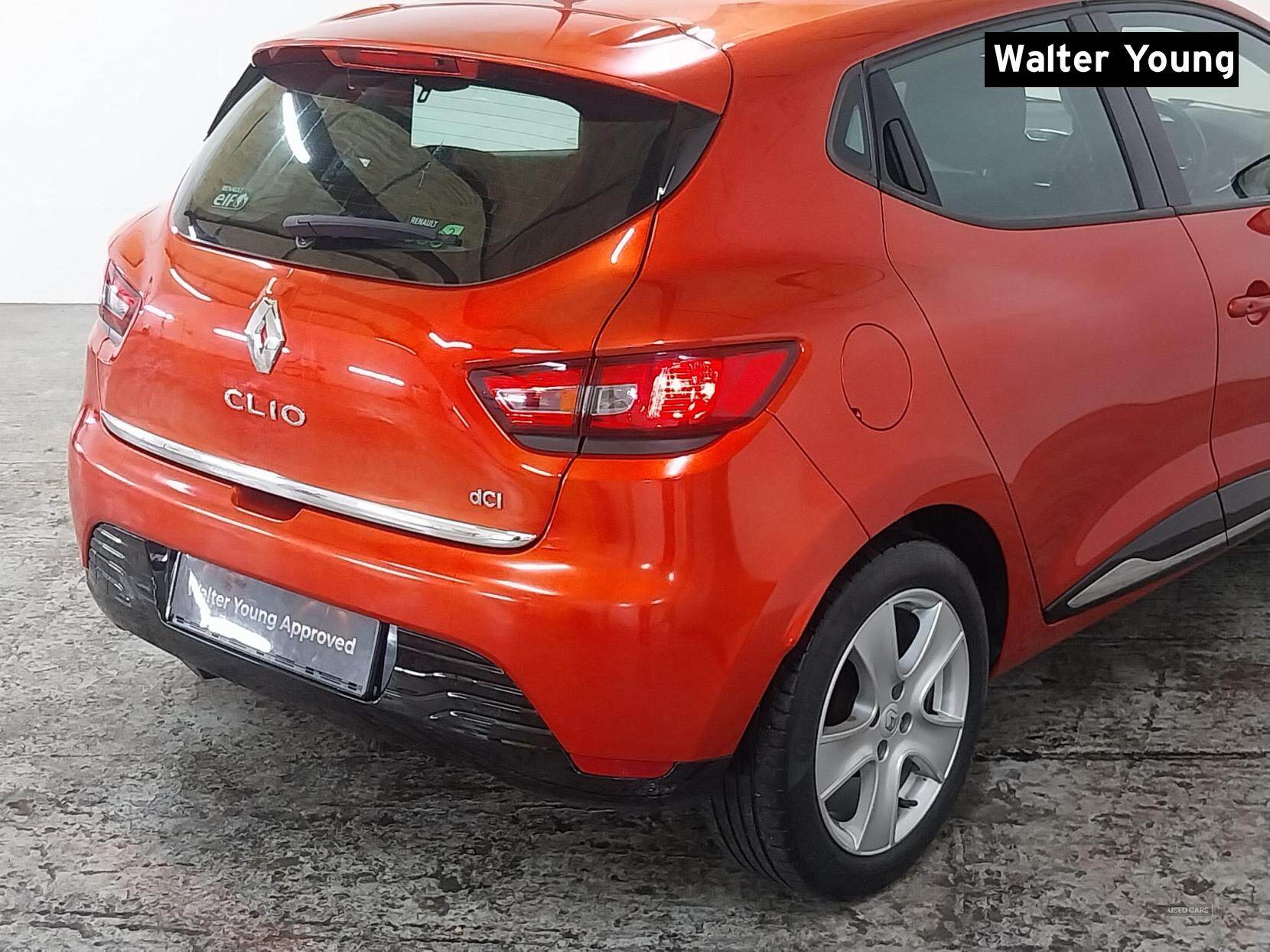 Sep 2014 Renault Clio 1.5 dCi 90 Dynamique MediaNav Energy 5dr