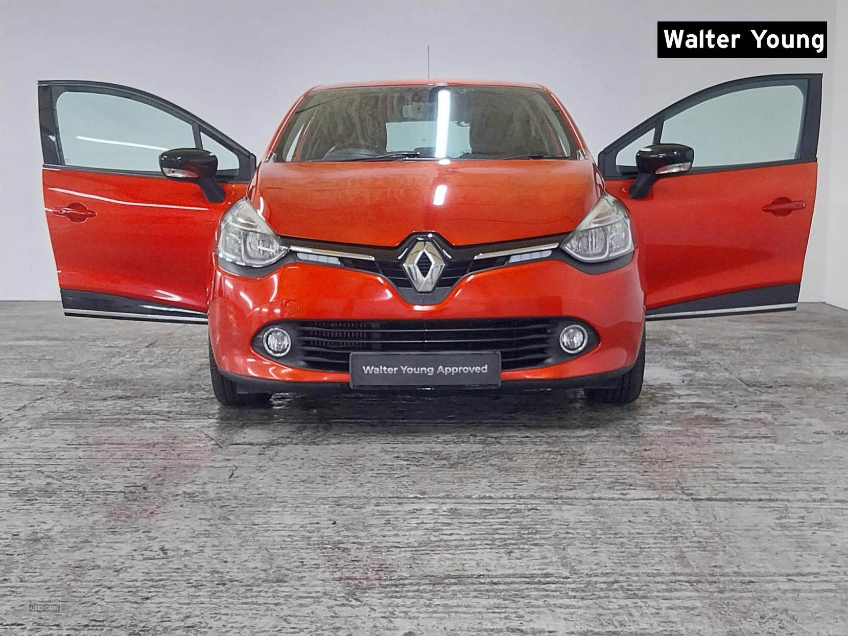 Sep 2014 Renault Clio 1.5 dCi 90 Dynamique MediaNav Energy 5dr