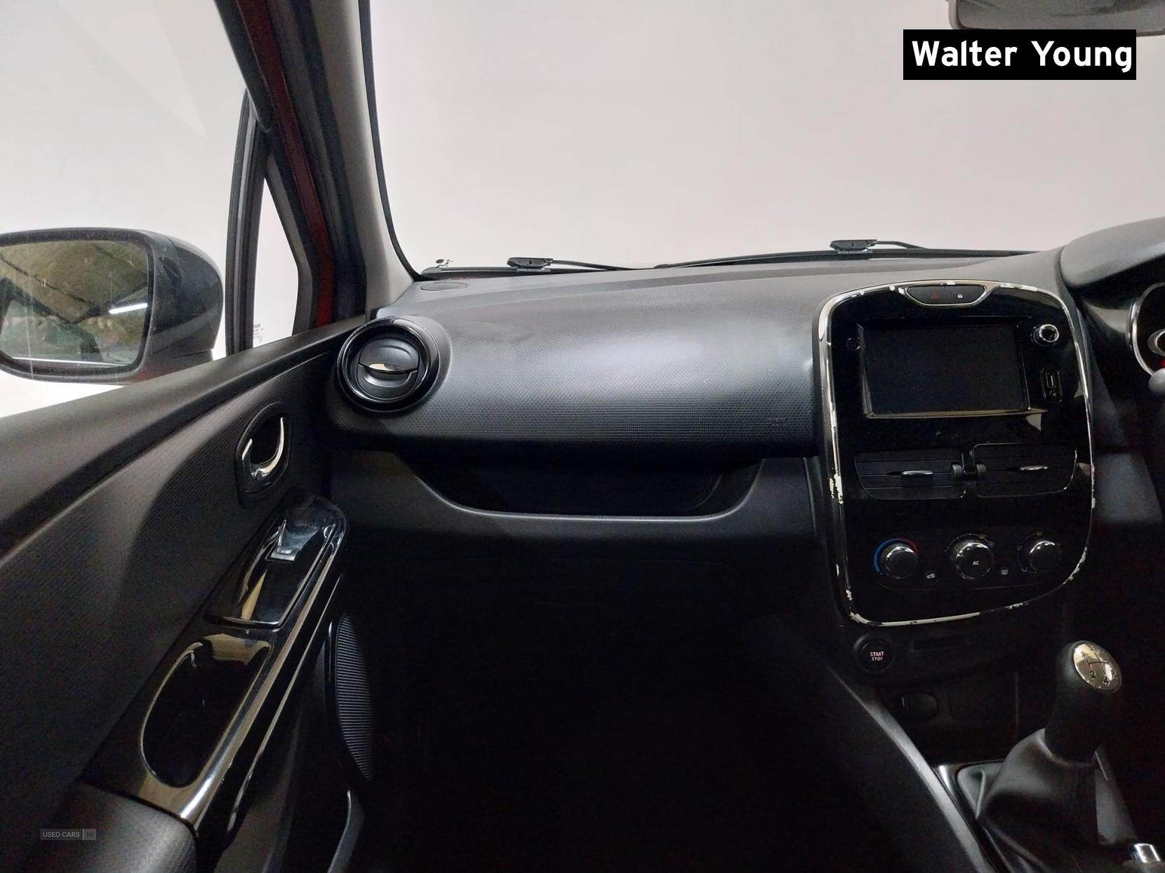 Sep 2014 Renault Clio 1.5 dCi 90 Dynamique MediaNav Energy 5dr