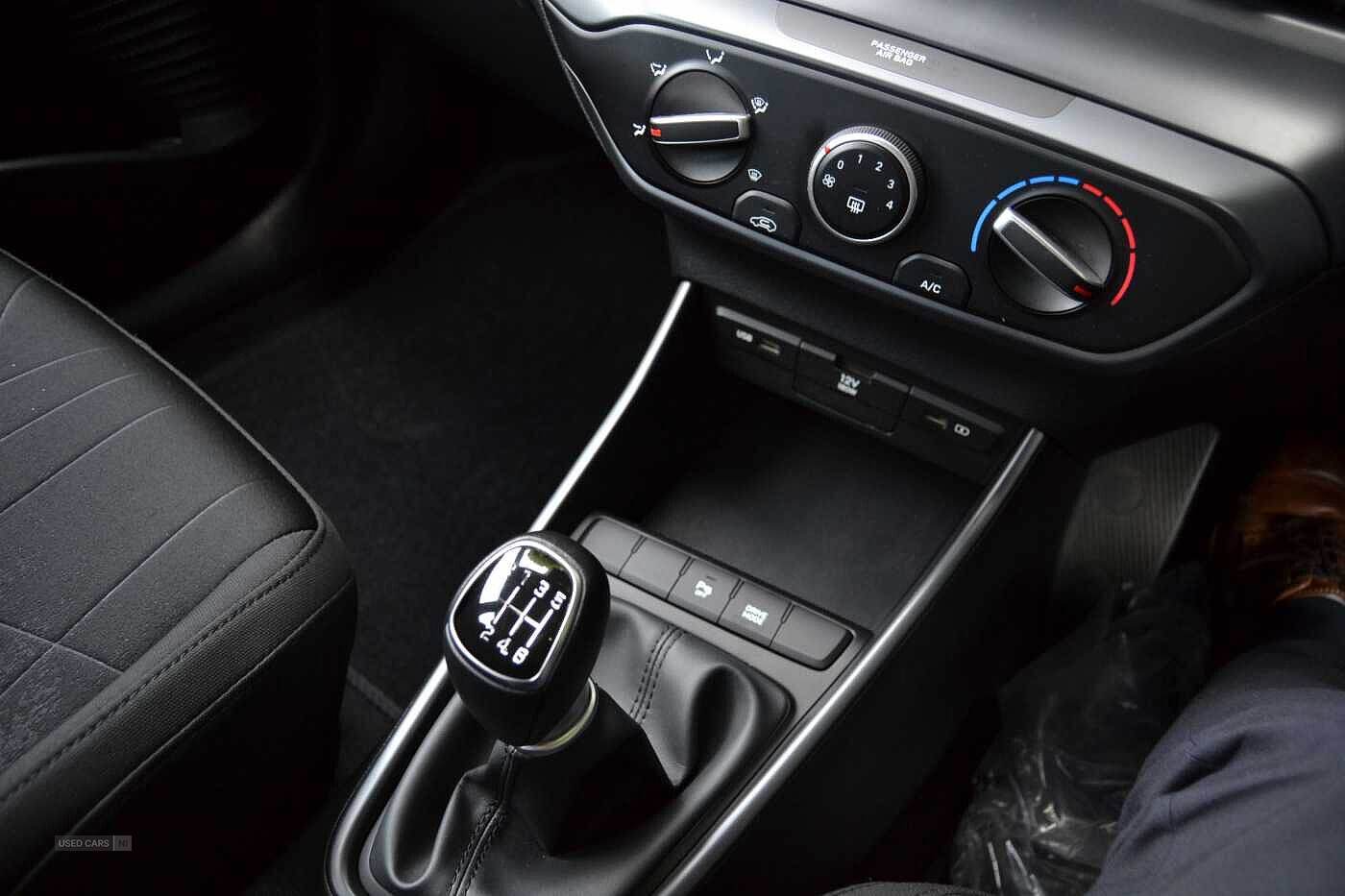 Jul 2022 Hyundai Bayon 1.0 TGDi 48V MHEV SE Connect 5dr