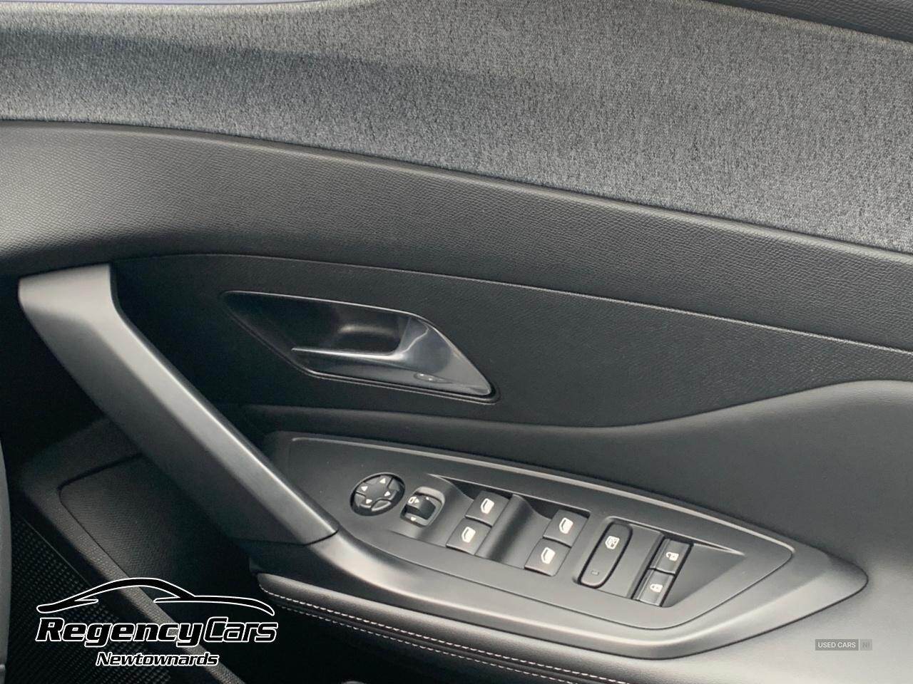 May 2022 Peugeot 308 1.6 Plug-in Hybrid Allure Premium 5dr e-EAT8