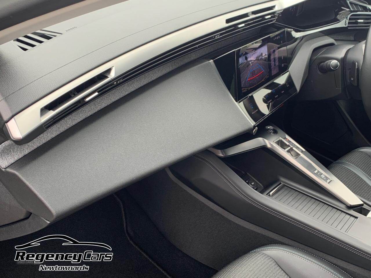 May 2022 Peugeot 308 1.6 Plug-in Hybrid Allure Premium 5dr e-EAT8