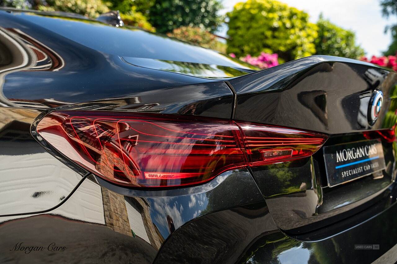 Nov 2022 BMW M4 M4 CSL 2dr Step Auto