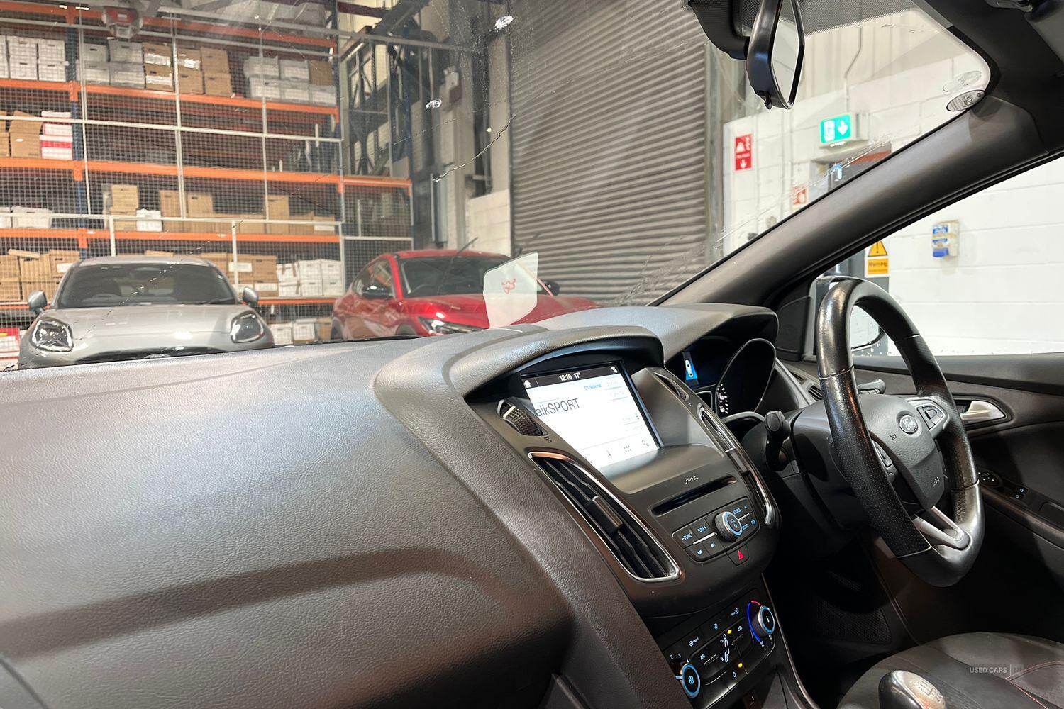 May 2018 Ford Focus 1.0 EcoBoost 140 ST-Line Navigation 5dr