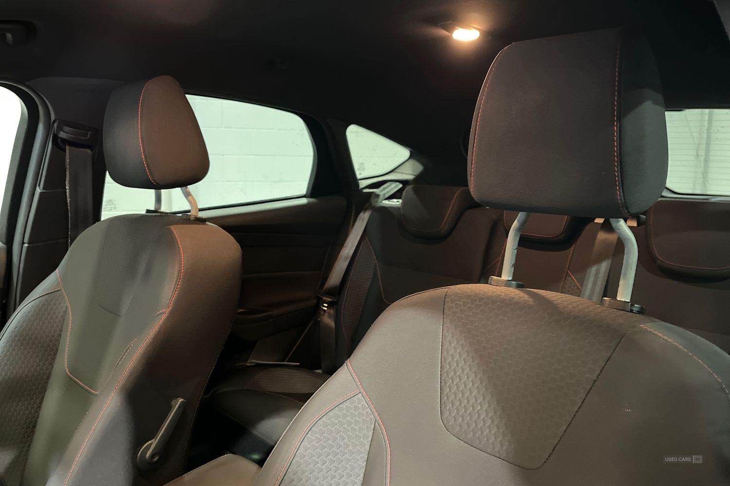 May 2018 Ford Focus 1.0 EcoBoost 140 ST-Line Navigation 5dr