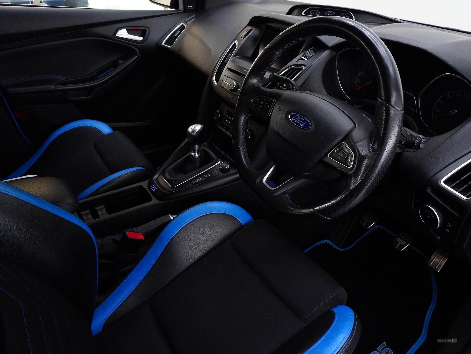  2016 Ford Focus RS 2.3T EcoBoost RS Hatchback 5dr Petrol Manual AWD Euro 6 (s/s) (350 ps)