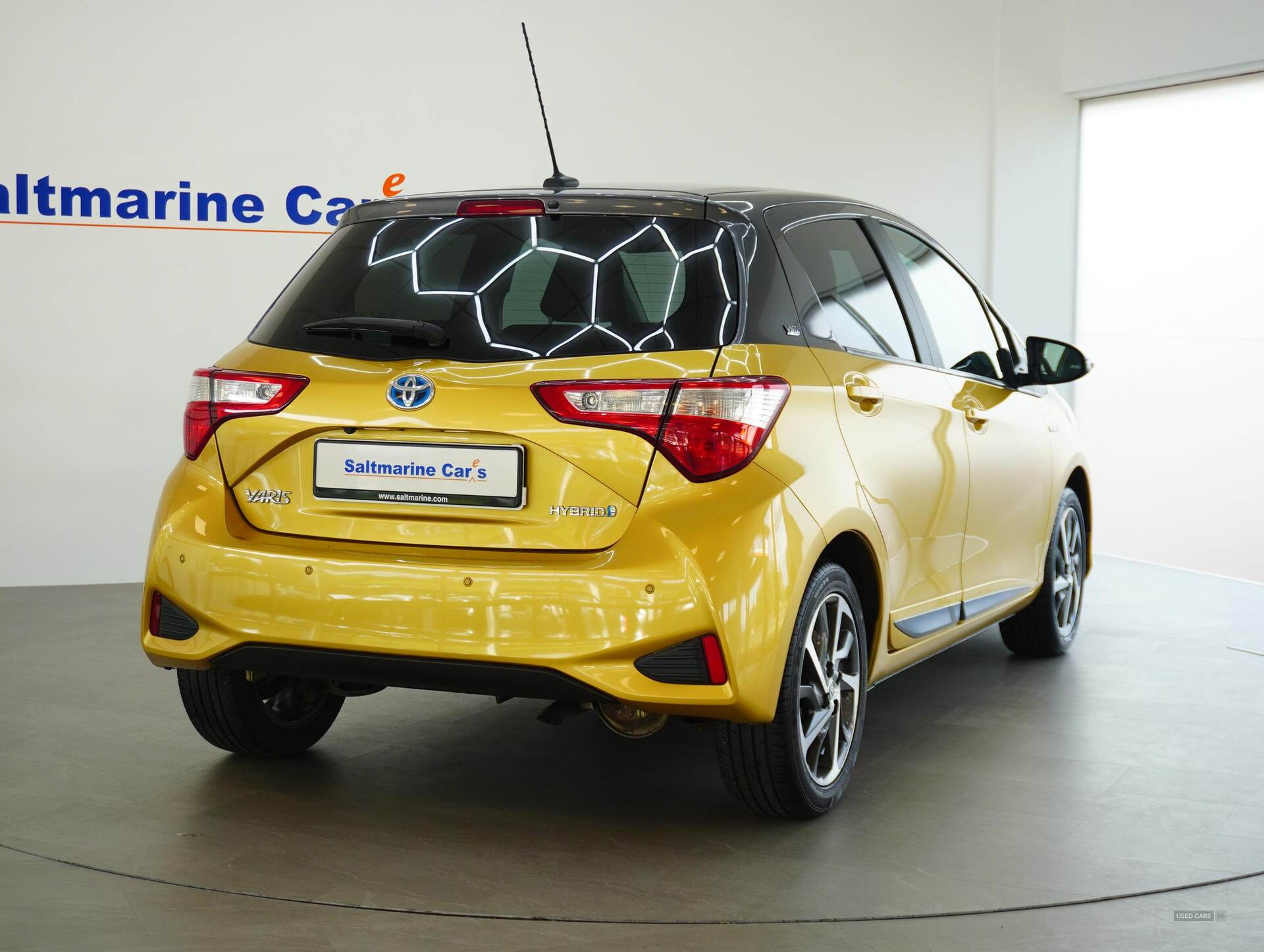 Jan 2019 Toyota Yaris 1.5 Hybrid Y20 5dr CVT [Bi-tone]