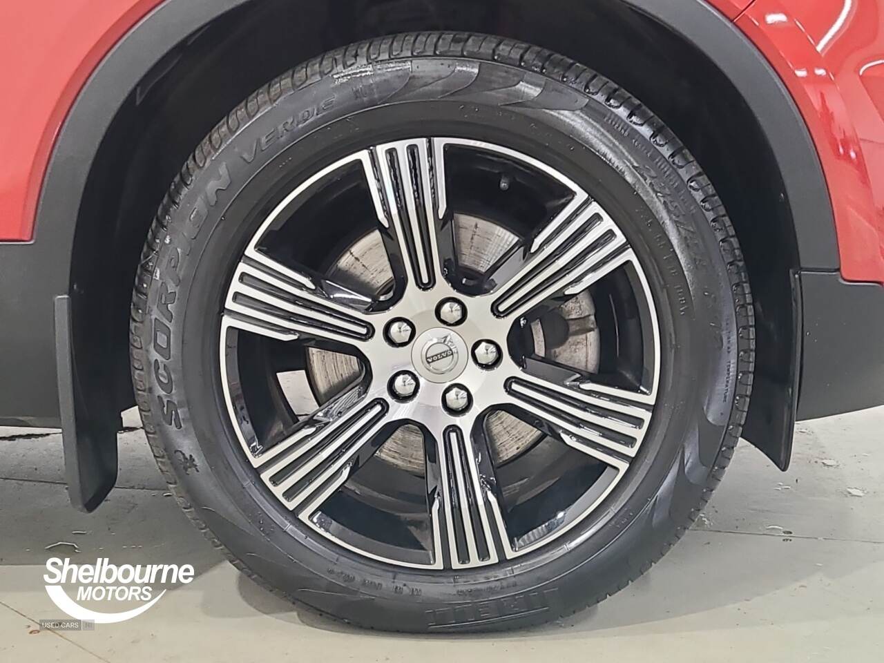 Nov 2020 Volvo XC40 2.0 B4P Inscription 5dr AWD Auto