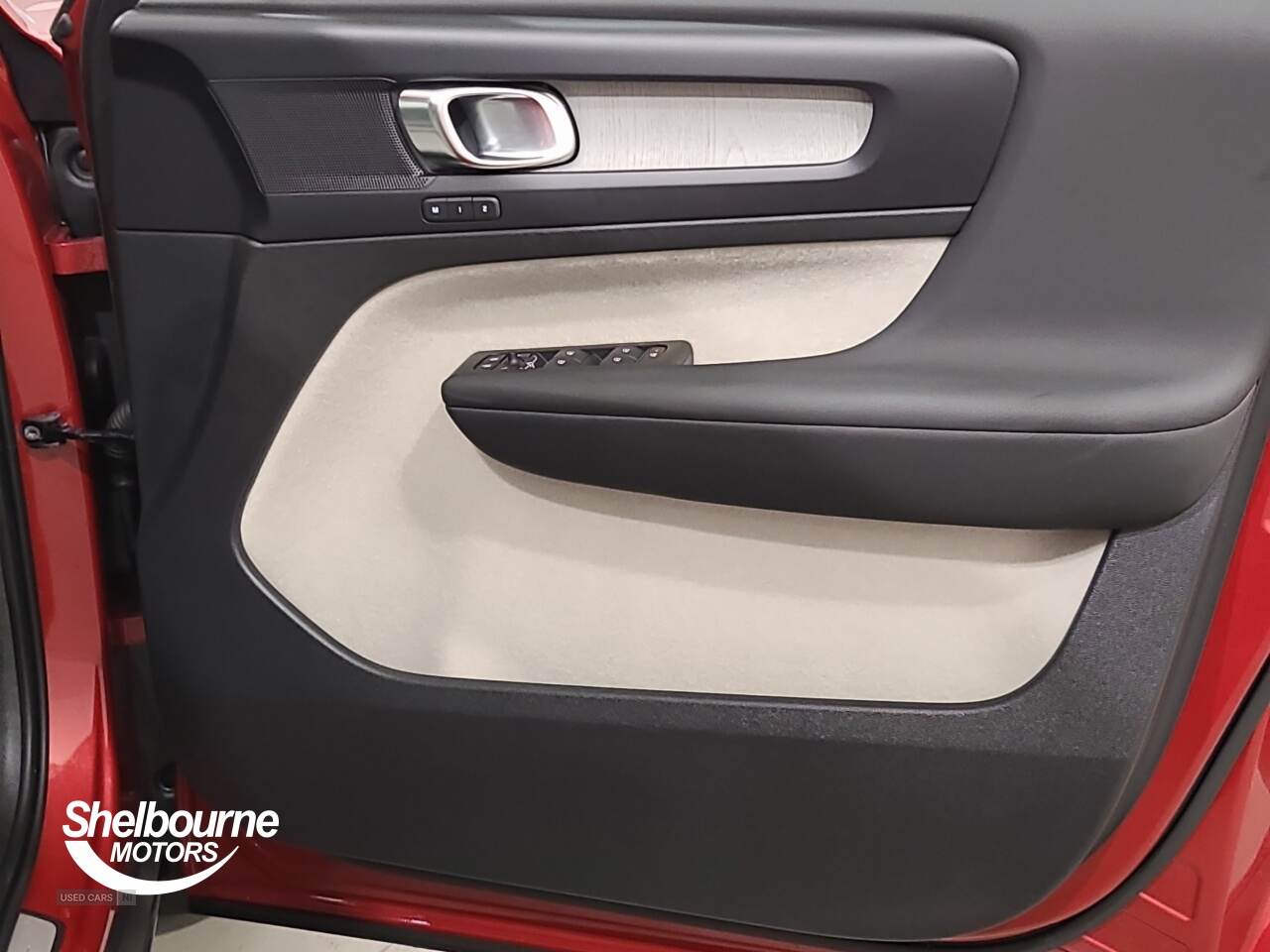 Nov 2020 Volvo XC40 2.0 B4P Inscription 5dr AWD Auto
