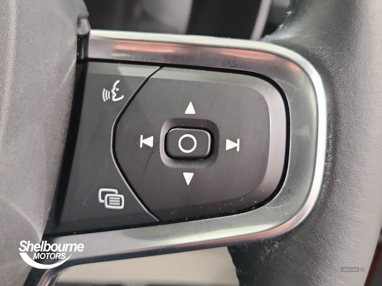 Nov 2020 Volvo XC40 2.0 B4P Inscription 5dr AWD Auto