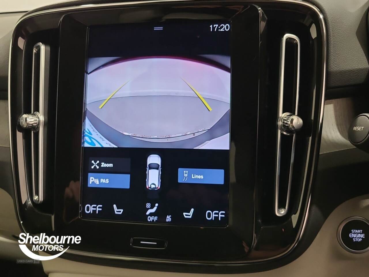 Nov 2020 Volvo XC40 2.0 B4P Inscription 5dr AWD Auto