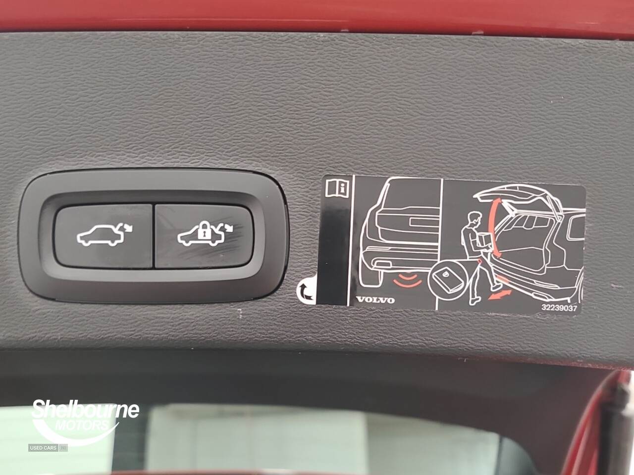 Nov 2020 Volvo XC40 2.0 B4P Inscription 5dr AWD Auto