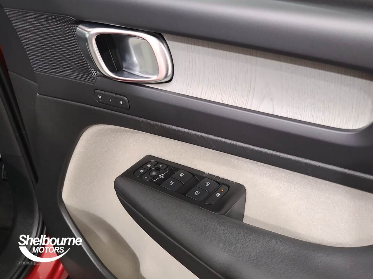 Nov 2020 Volvo XC40 2.0 B4P Inscription 5dr AWD Auto