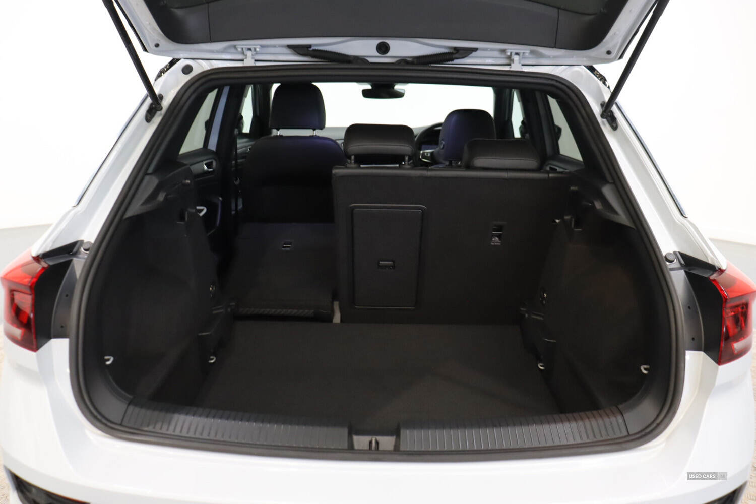 Nov 2021 Volkswagen T-Roc 1.5 TSI EVO R-Line 5dr