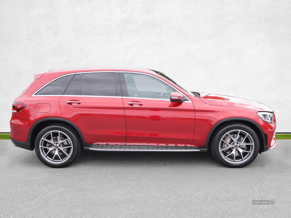May 2021 Mercedes-Benz GLC GLC 300d 4Matic AMG Line Premium Pls 5dr 9G-Tronic