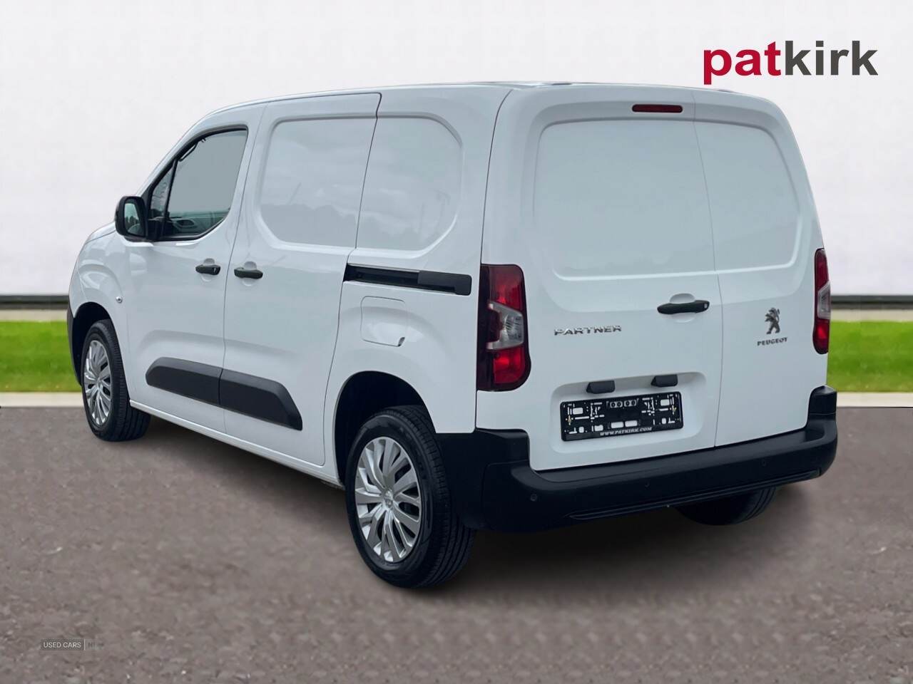 Jan 2022 Peugeot Partner 1000 1.5 BlueHDi 100 Professional Prem Van [6 Spd]