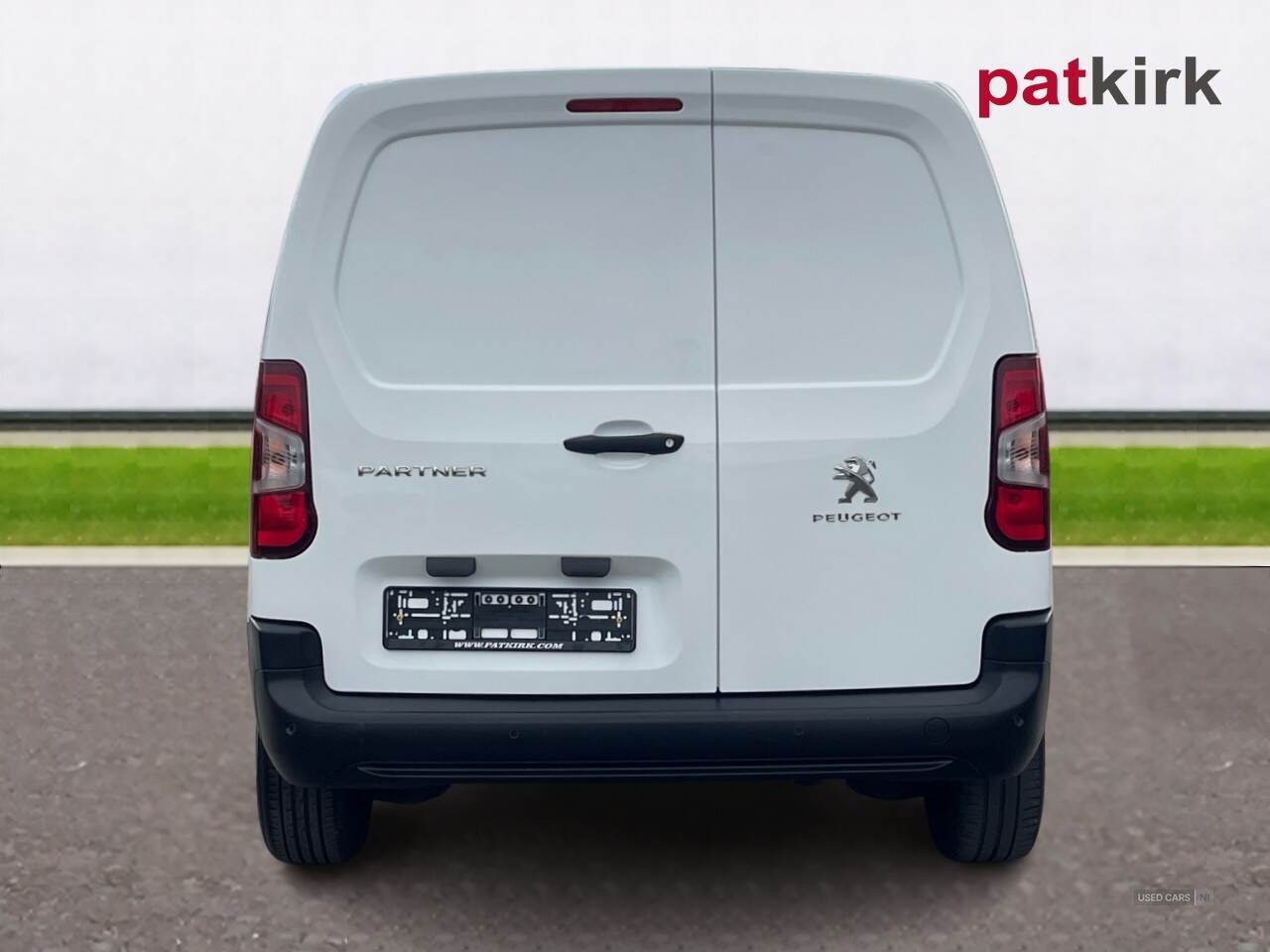 Jan 2022 Peugeot Partner 1000 1.5 BlueHDi 100 Professional Prem Van [6 Spd]