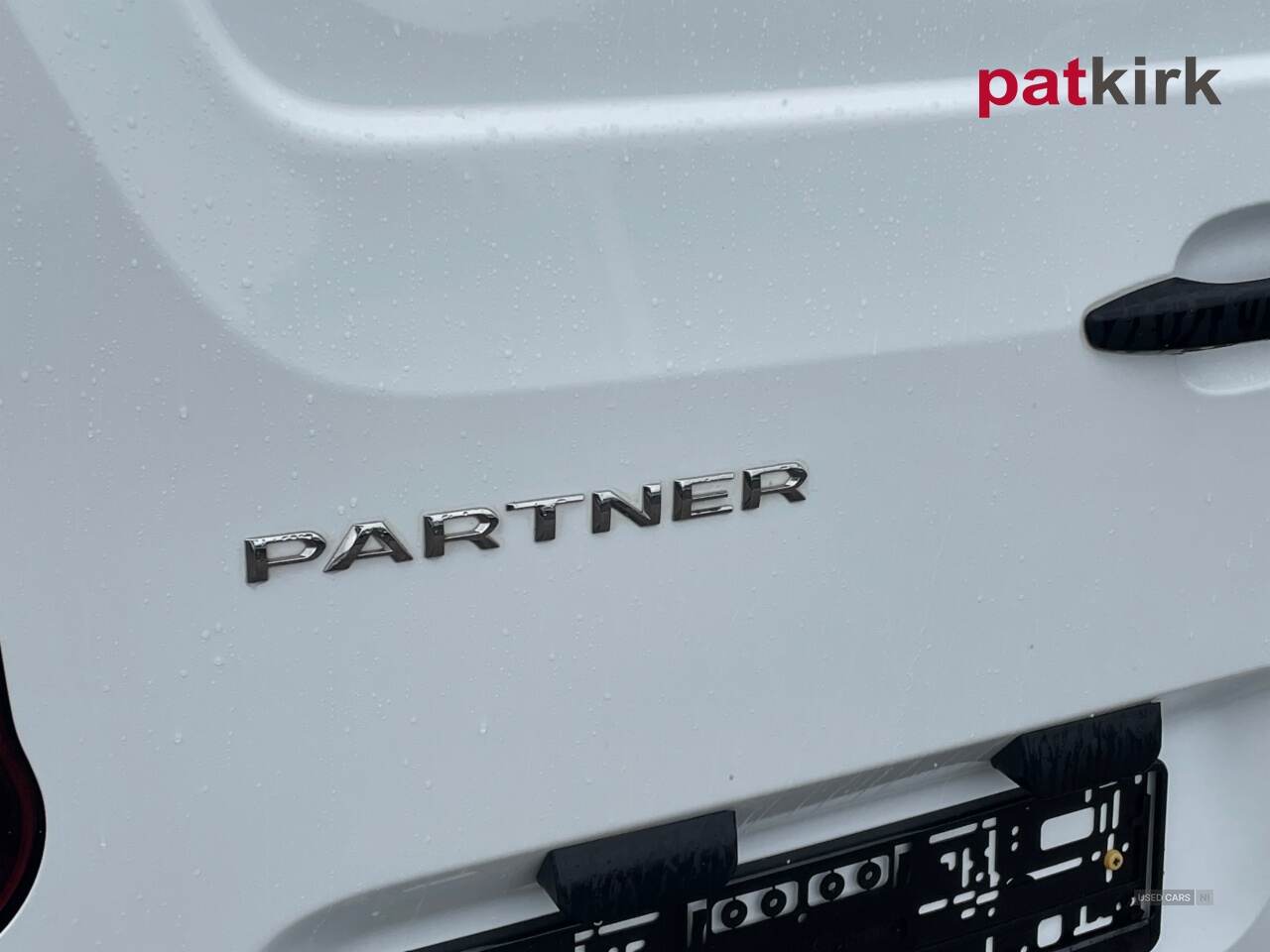 Jan 2022 Peugeot Partner 1000 1.5 BlueHDi 100 Professional Prem Van [6 Spd]