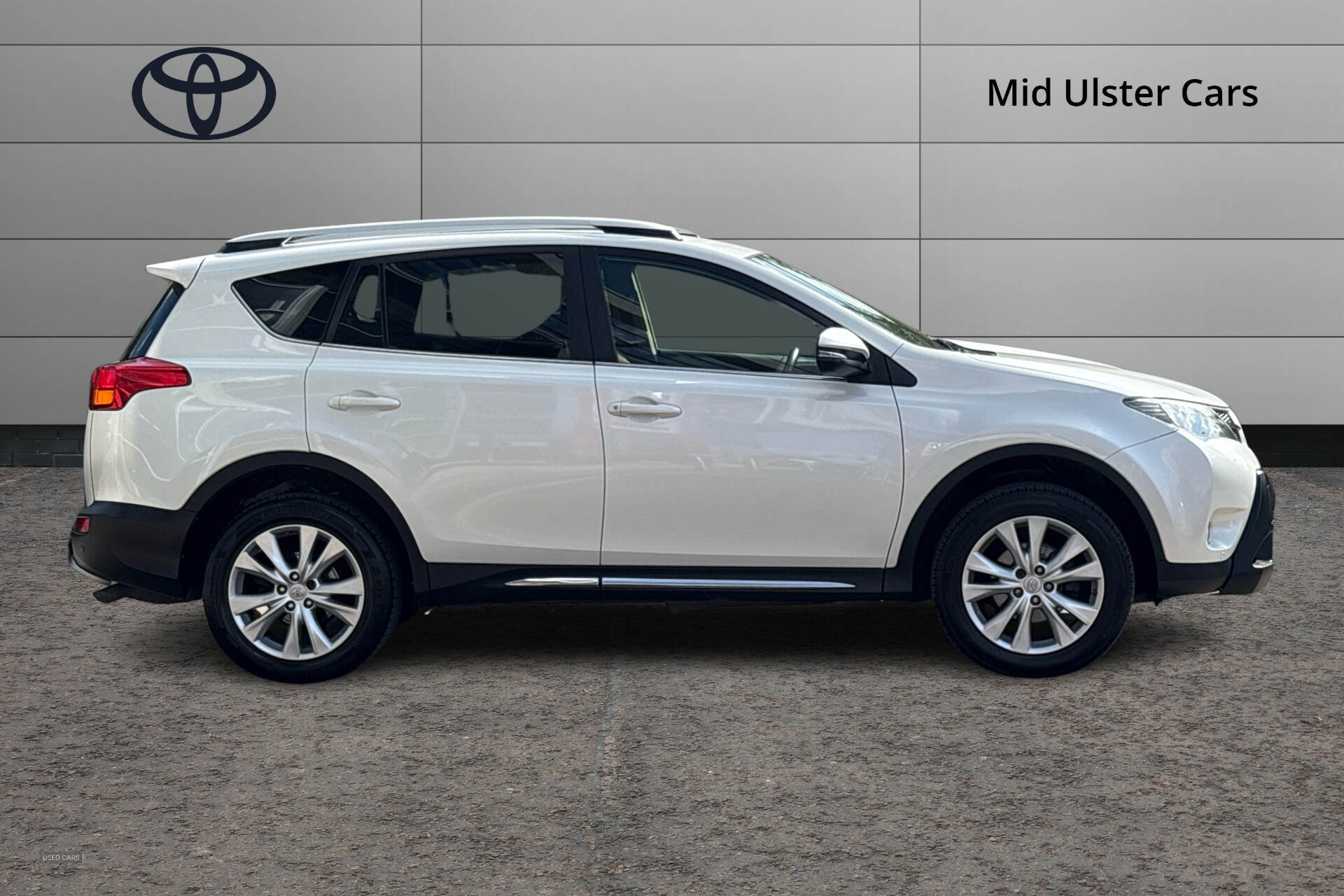 Sep 2014 Toyota RAV4 2.2 D-4D Invincible 5dr