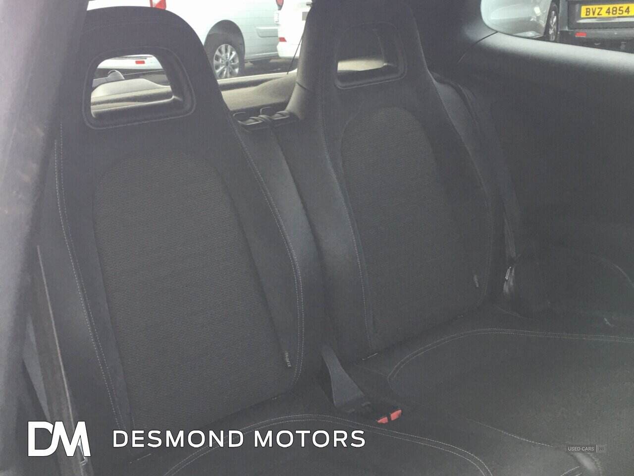 Feb 2015 Volkswagen Scirocco 2.0 TDi BlueMotion Tech GT 3dr