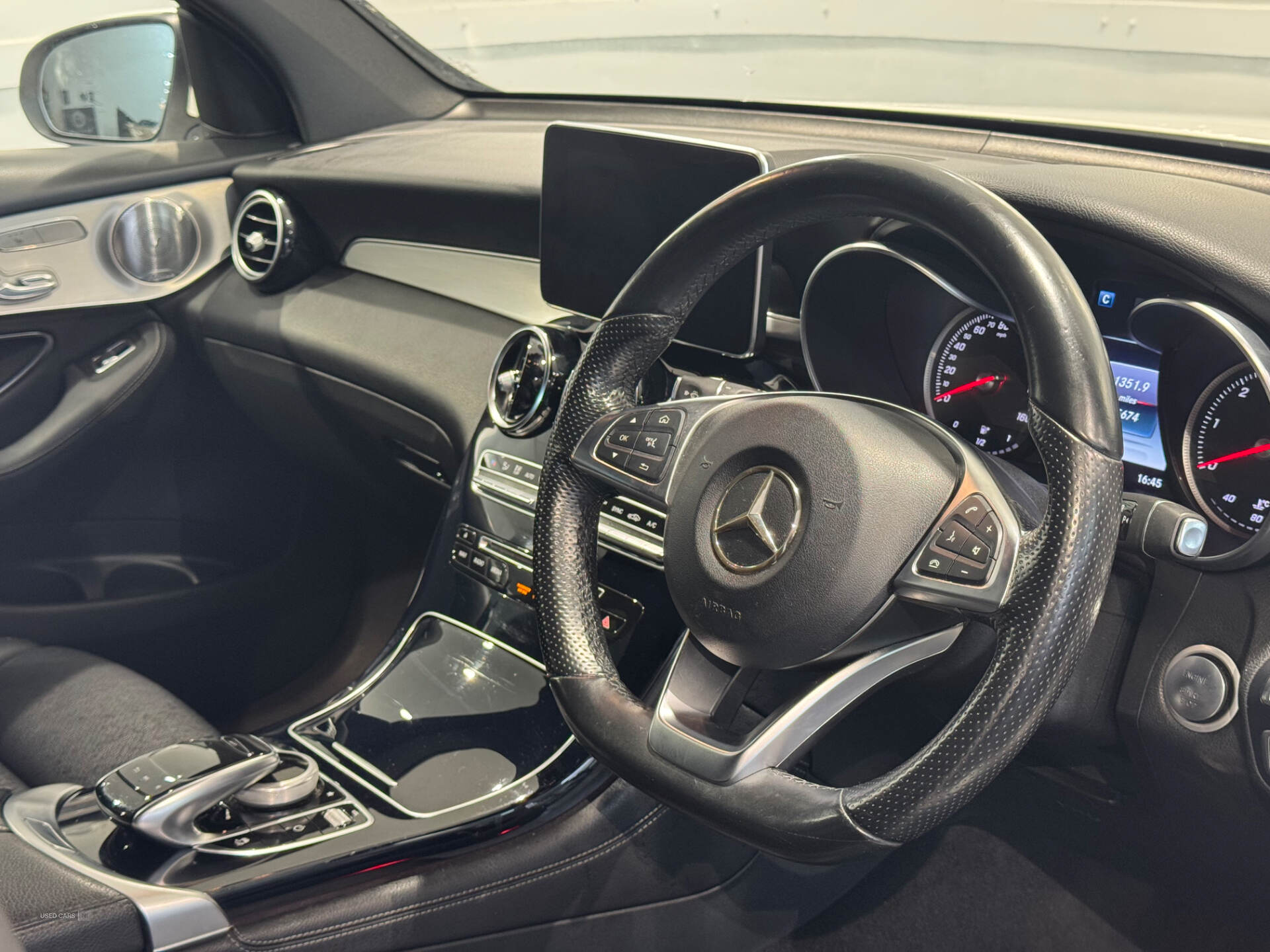 Jan 2017 Mercedes GLC-Class GLC 220d 4Matic AMG Line Prem Plus 5dr 9G-Tronic