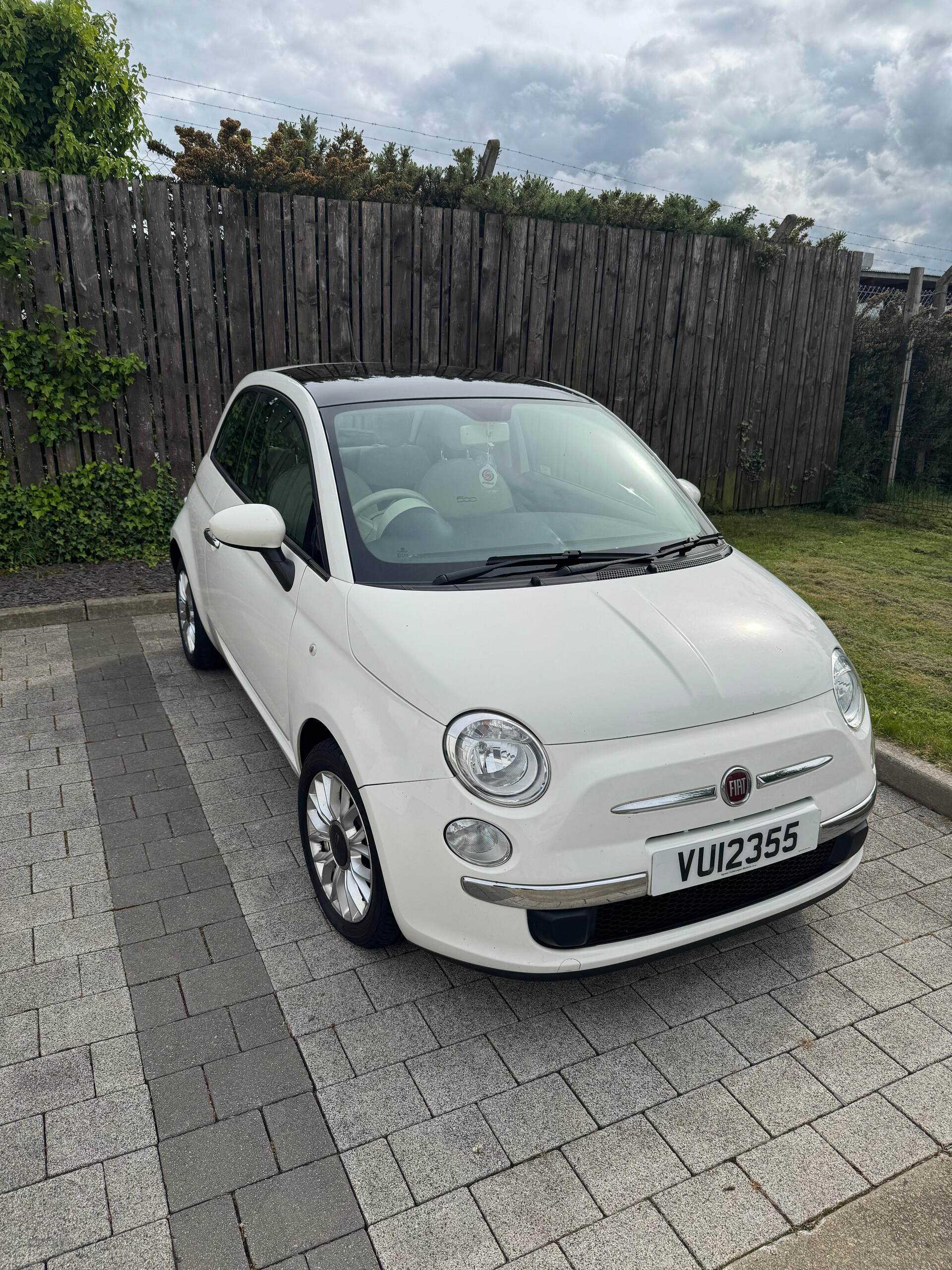 Jan 2015 Fiat 500 1.2 Lounge 3dr [Start Stop]