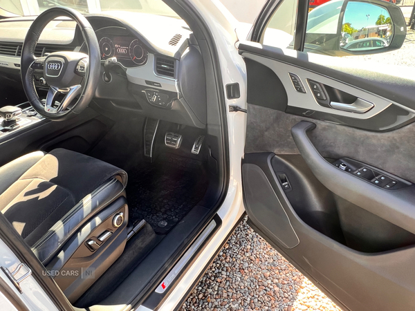 Audi Q7 DIESEL ESTATE in Antrim