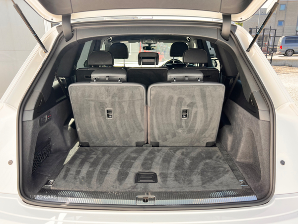 Audi Q7 DIESEL ESTATE in Antrim