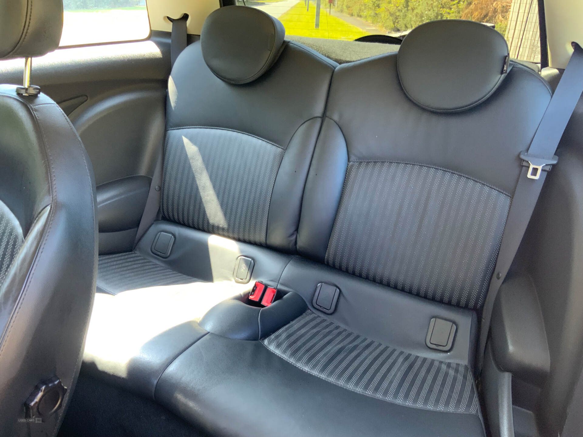 Jun 2013 MINI Hatch 1.6 Cooper 3dr