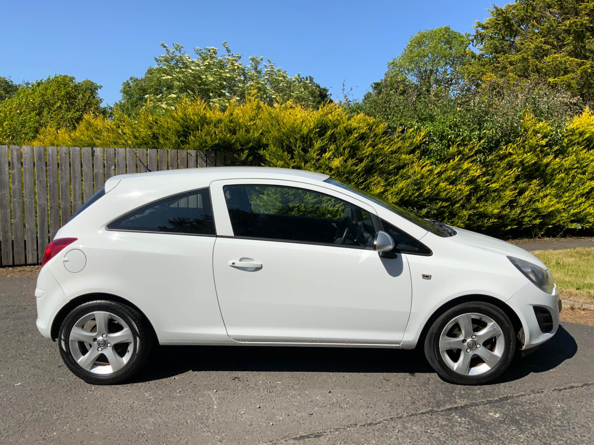 Mar 2014 Vauxhall Corsa 1.0 ecoFLEX Sting 3dr