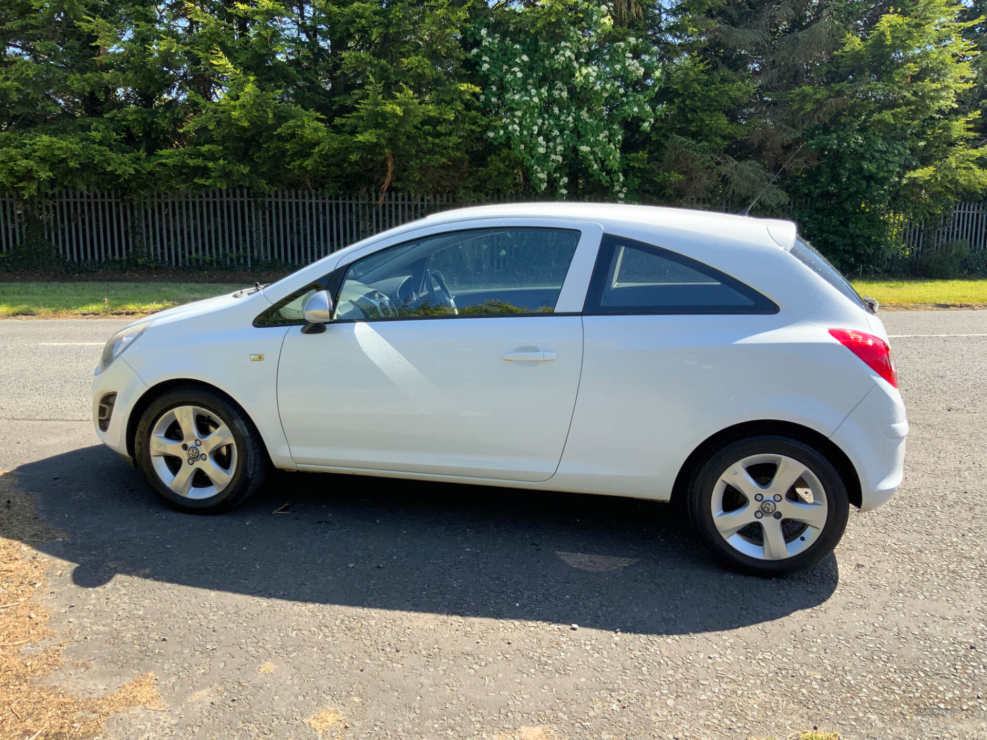 Mar 2014 Vauxhall Corsa 1.0 ecoFLEX Sting 3dr