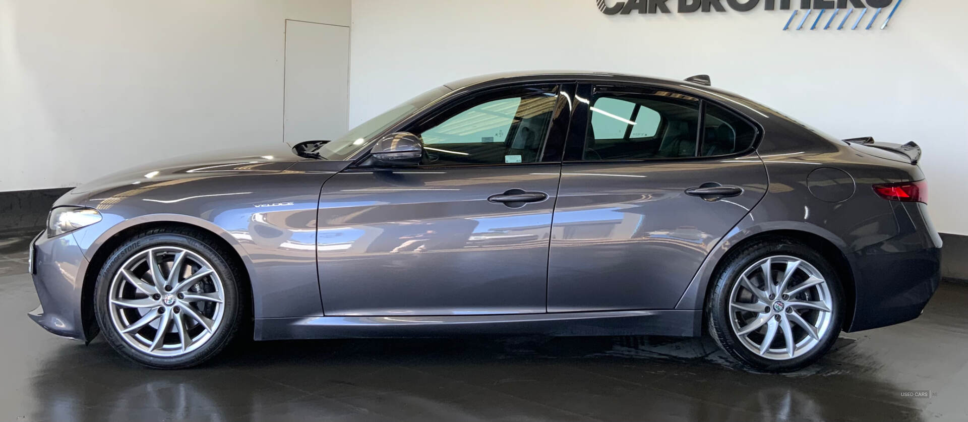 Nov 2017 Alfa Romeo Giulia 2.0 TB 280 Veloce 4dr Auto