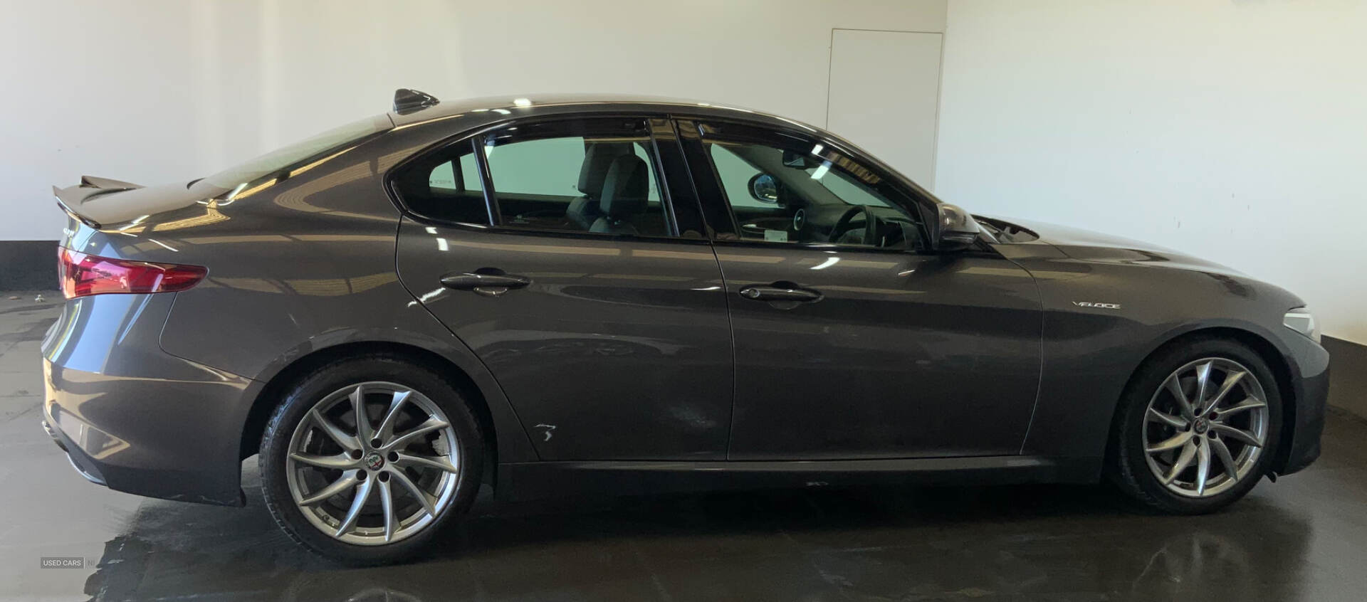 Nov 2017 Alfa Romeo Giulia 2.0 TB 280 Veloce 4dr Auto