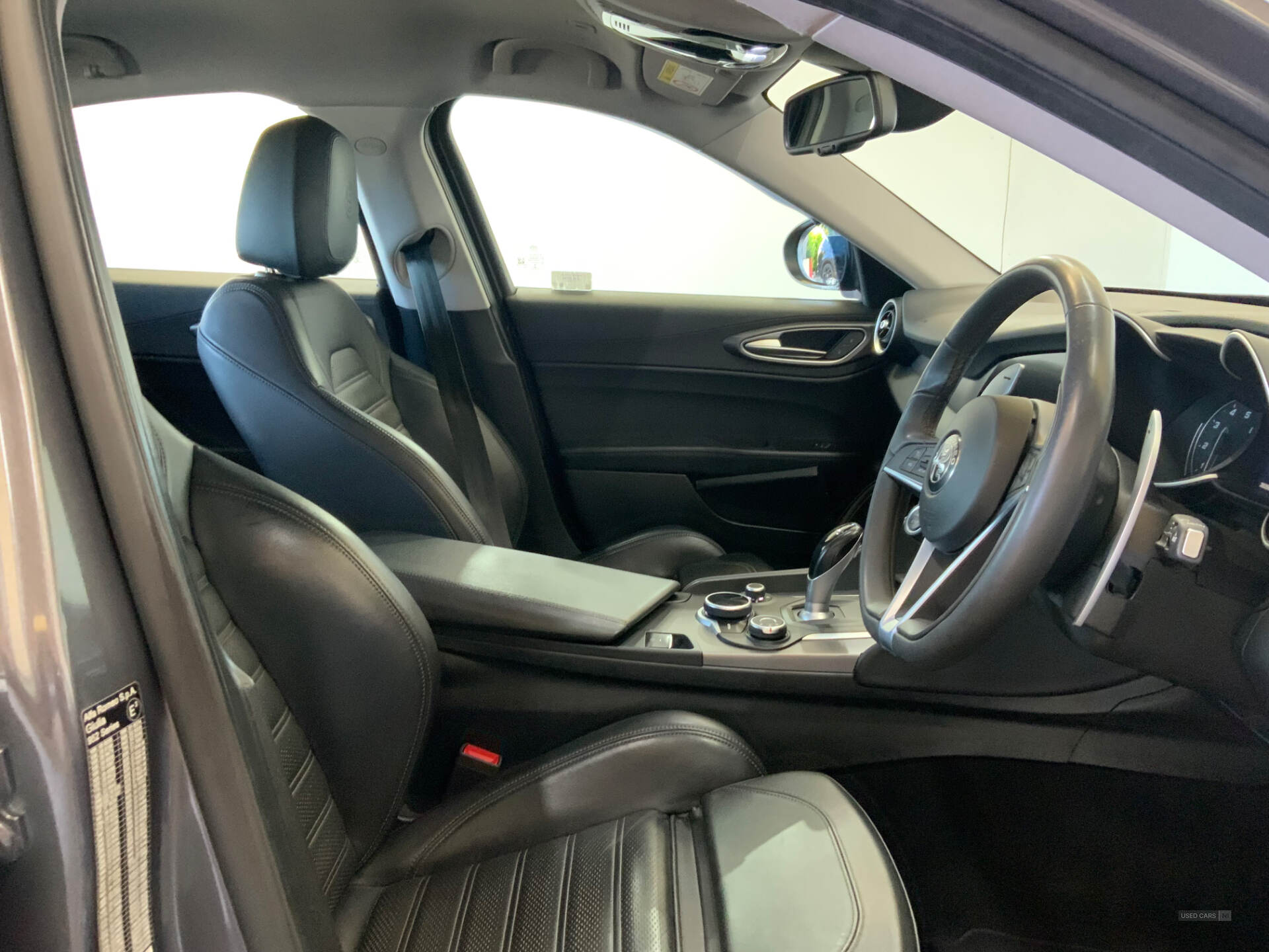 Nov 2017 Alfa Romeo Giulia 2.0 TB 280 Veloce 4dr Auto