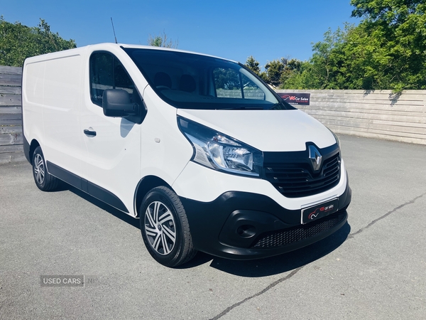 Renault Trafic SWB DIESEL in Down