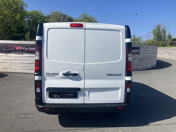Renault Trafic SWB DIESEL in Down