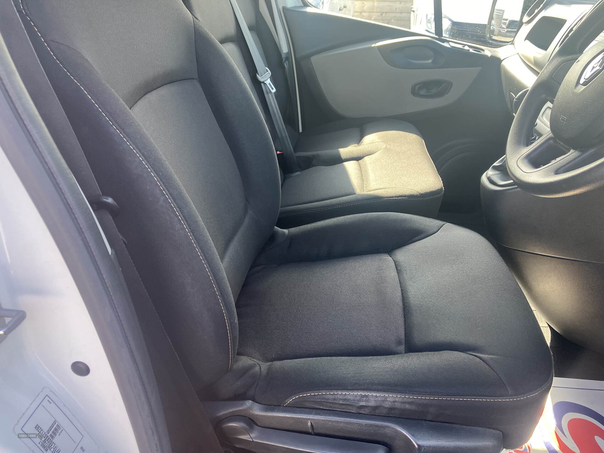 Renault Trafic SWB DIESEL in Down