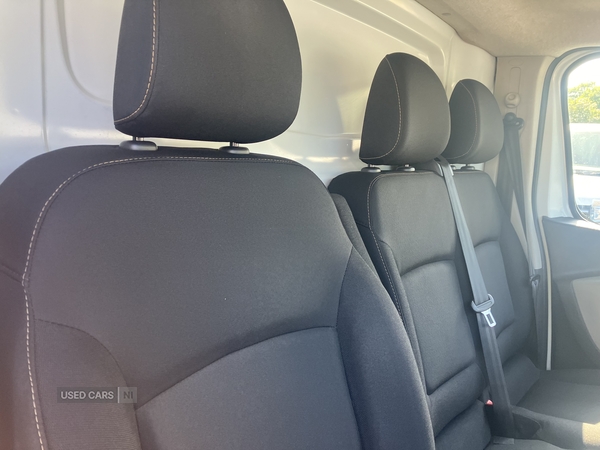 Renault Trafic SWB DIESEL in Down