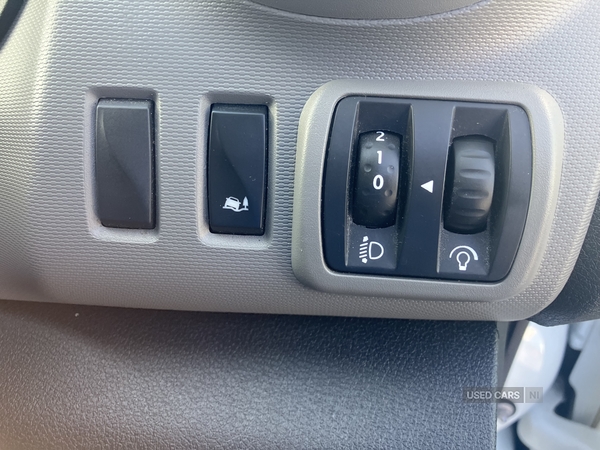 Renault Trafic SWB DIESEL in Down