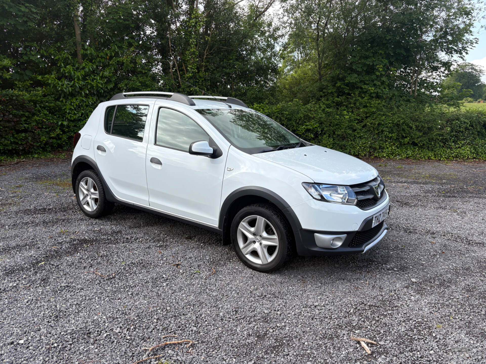 Nov 2015 Dacia Sandero Stepway 1.5 dCi Laureate 5dr