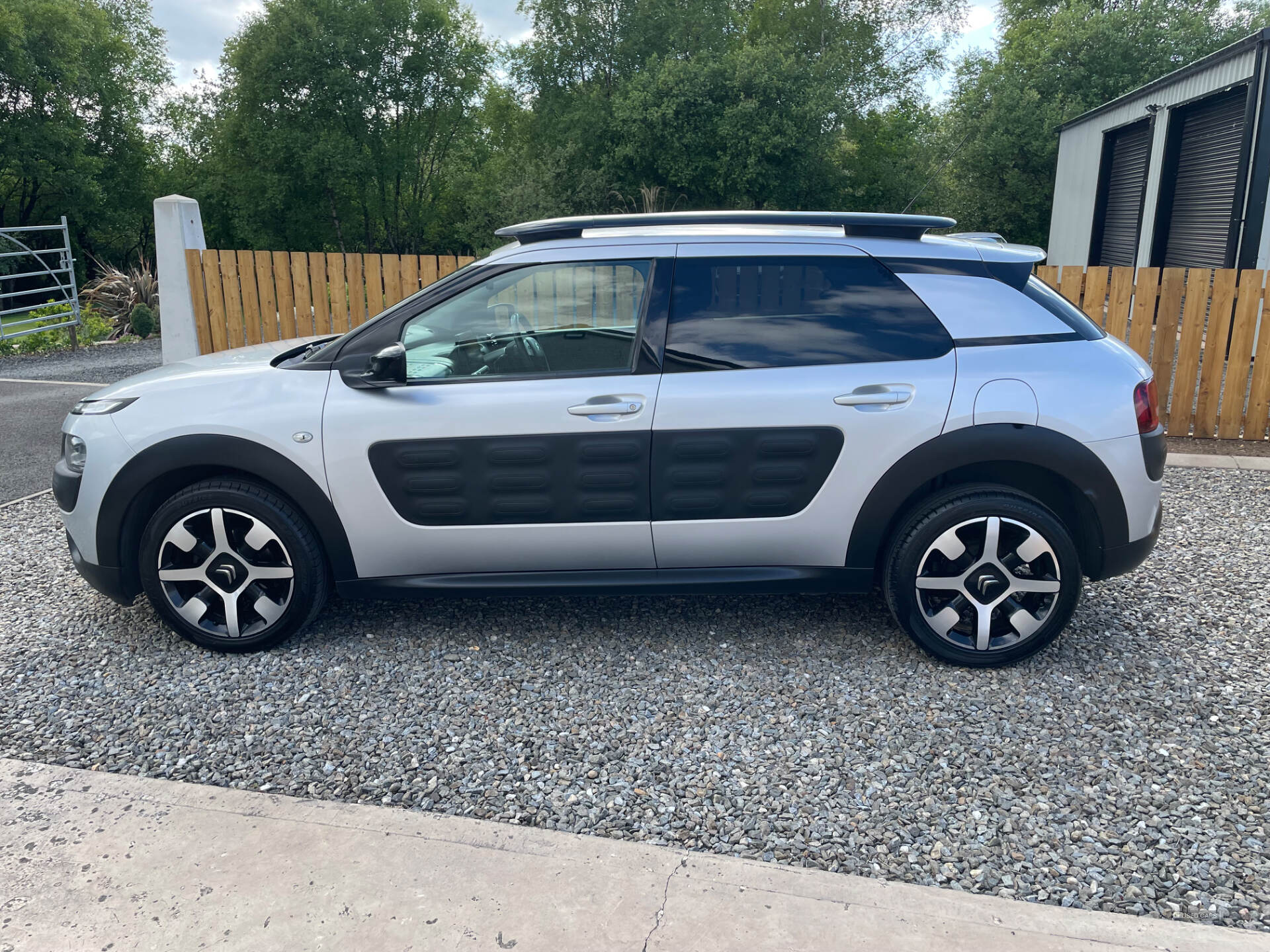 Sep 2015 Citroen C4 Cactus 1.6 BlueHDi Flair 5dr