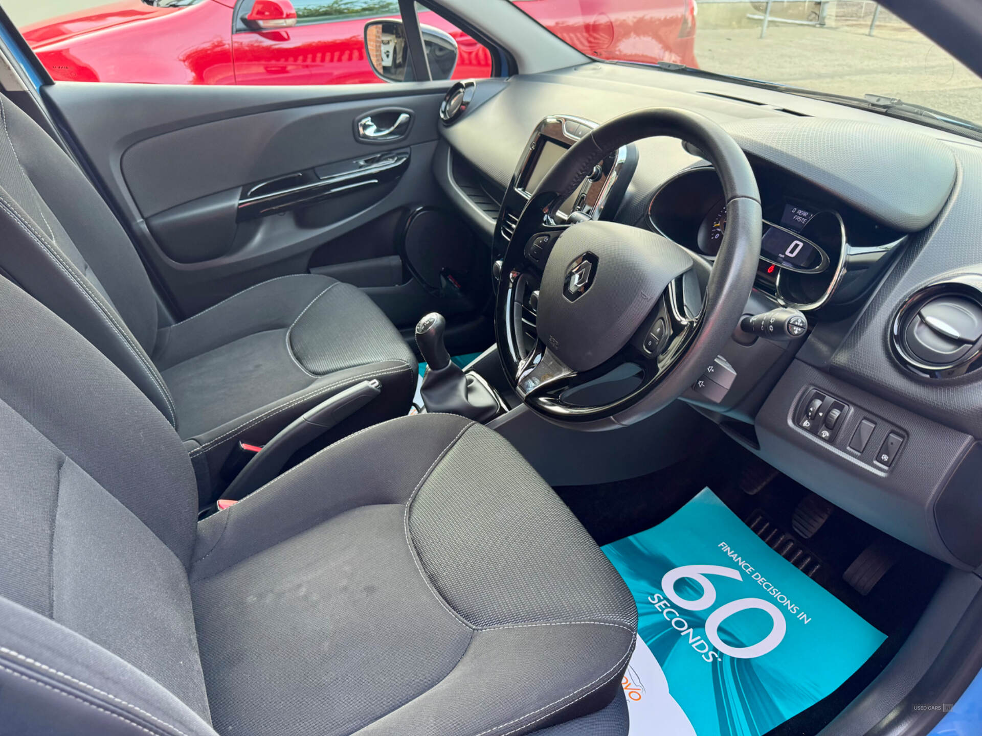 Nov 2013 Renault Clio 1.5 dCi 90 Dynamique MediaNav Energy 5dr