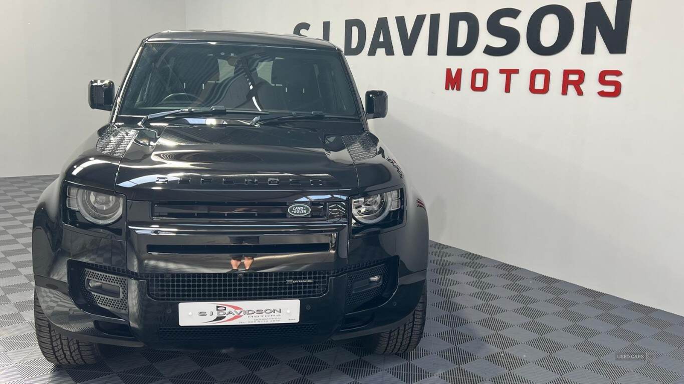 Sep 2022 Land Rover Defender 3.0 D250 X-Dynamic SE 90 3dr Auto