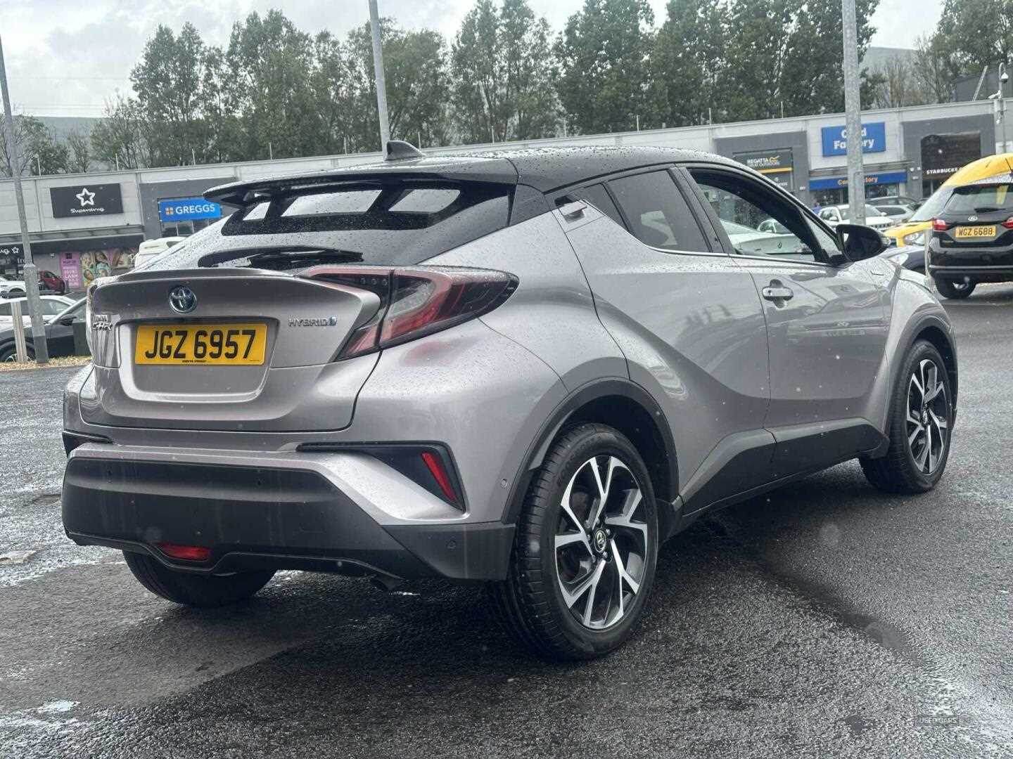 May 2018 Toyota C-HR 1.8 Hybrid Dynamic 5dr CVT