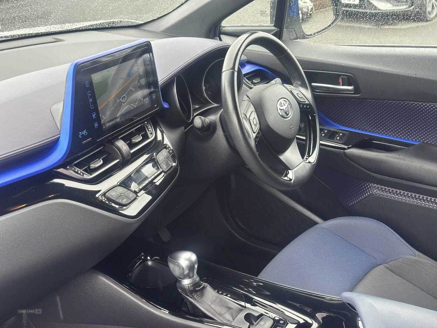 May 2018 Toyota C-HR 1.8 Hybrid Dynamic 5dr CVT